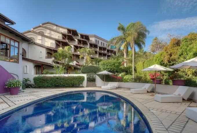 hotel-alta-pool-min