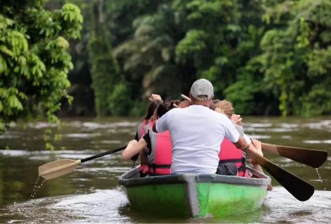 limon-costa-rica-Tortuguero-National-Park-min