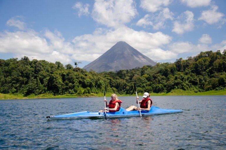 Arenal Lake Kayaking - Abenteuer in Costa Rica - eine unsere Rundreisen