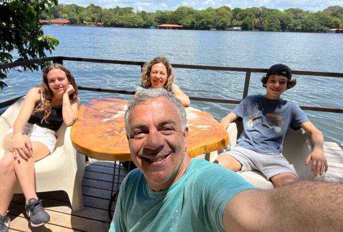 Tortuguero Costa Rica - Family enjoy in the canals