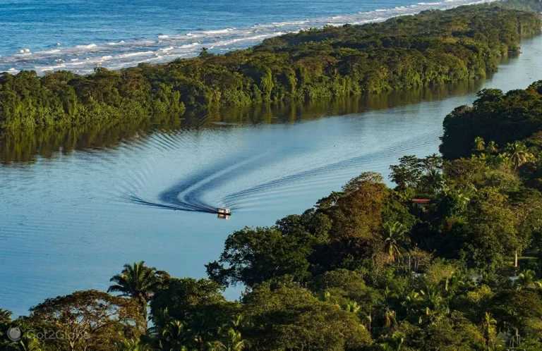 attxkaBpUUJAjgegG_tortuguero-costa-rica-canal-mar-caraibas-1