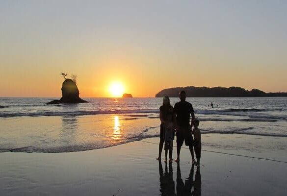 Costa Rica Familienreise mit Kindern - Strand