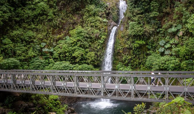 The bridge in La Paz Waterfalls Gardens - Costa Rica